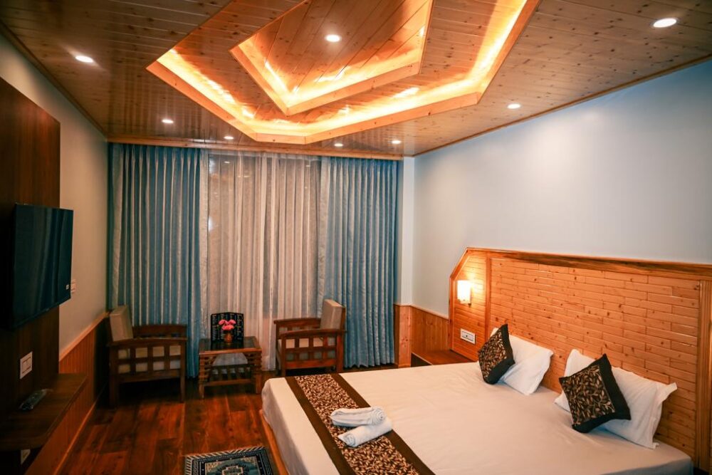 Hotel Old Manali Retreat photo 2